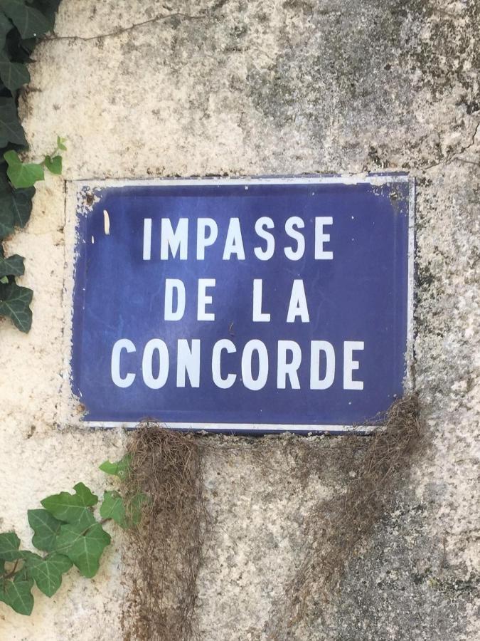 La Maisonnette De La Concorde Au Coeur De Муасак Экстерьер фото